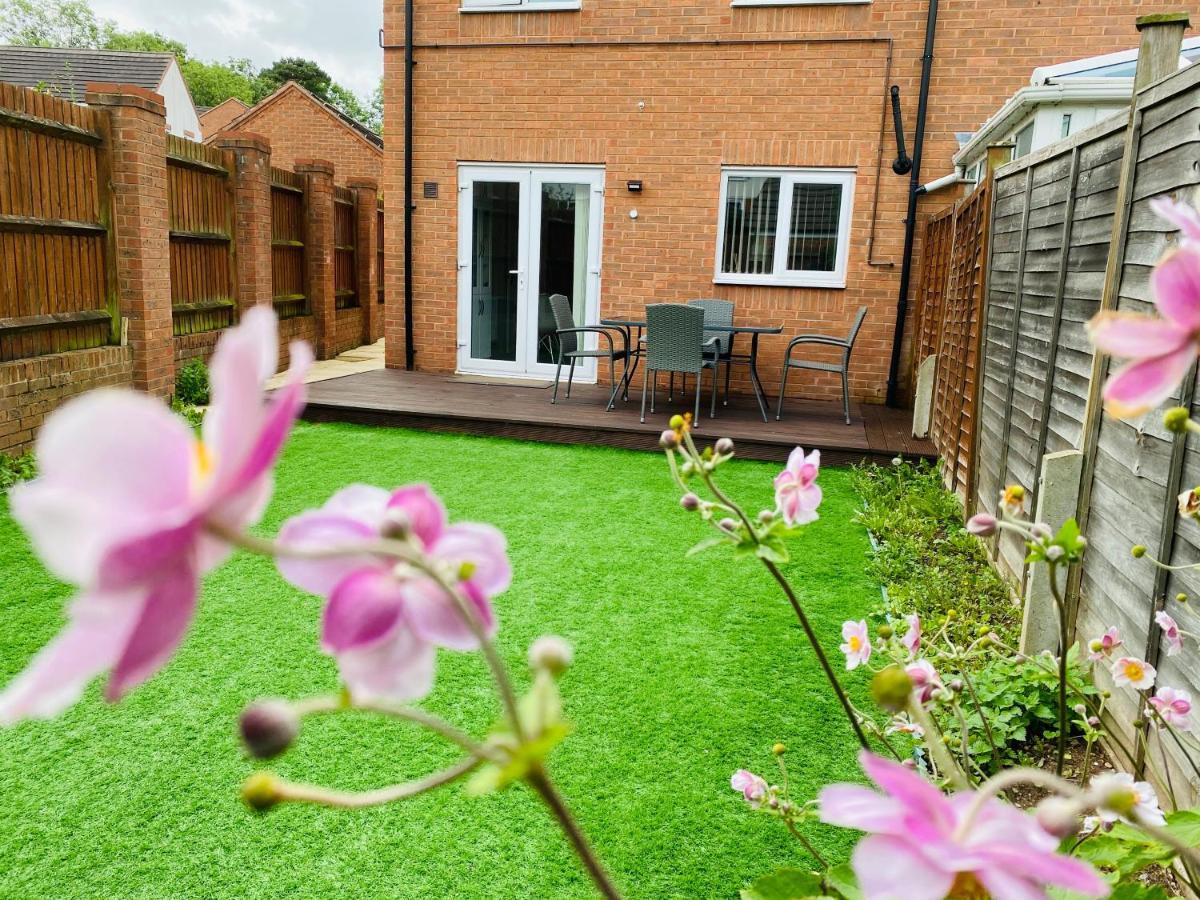 Rated 'Exceptional' 3 Bedroom House, Sleeps 6, Free Parking, Near Nec Tile Hill Exterior foto